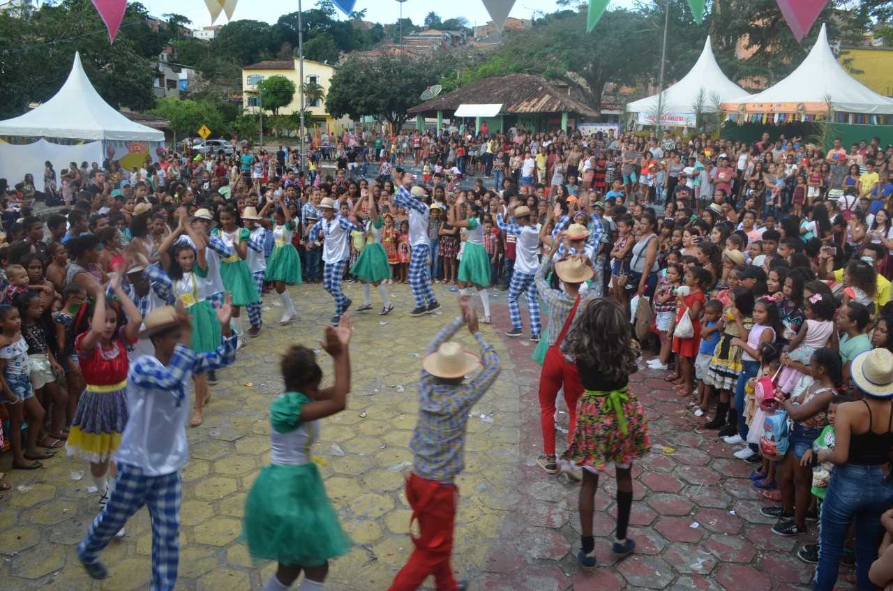 Camacã: Secretaria de Educação encerra o 1° Semestre de 2019 com grande festa